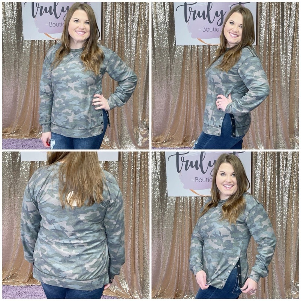 Camo Side Snaps Weekender Top